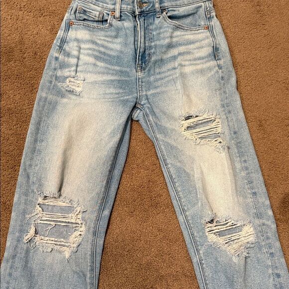 American Eagle Mom Straight Jean Size 0 - Picture 3 of 12